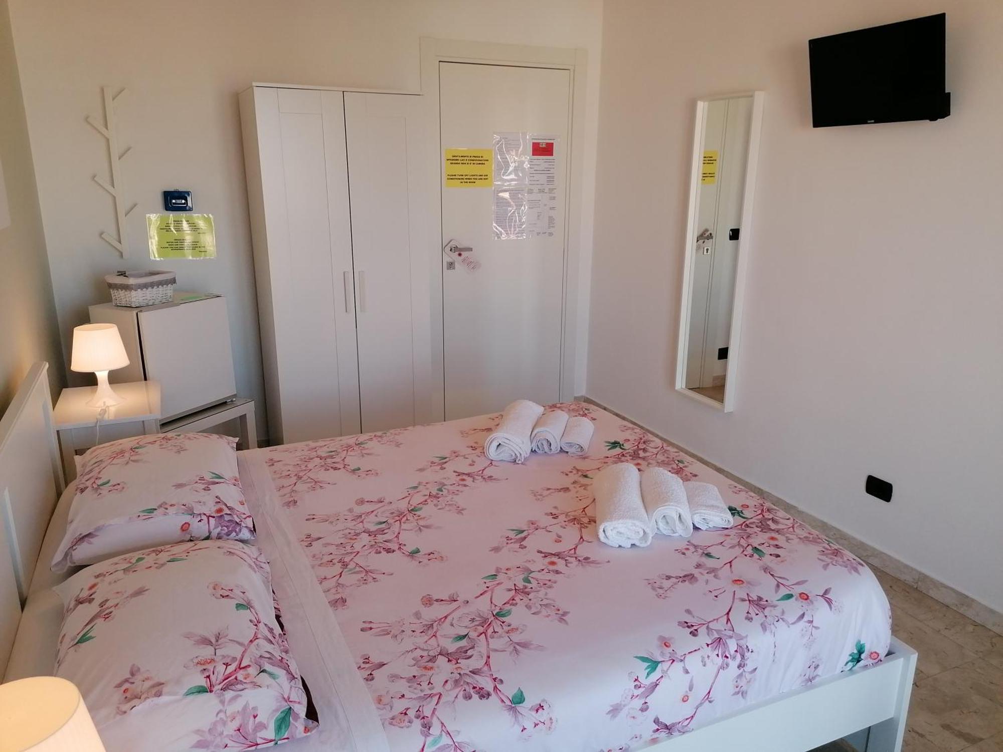 Tanzi Bed & Breakfast *